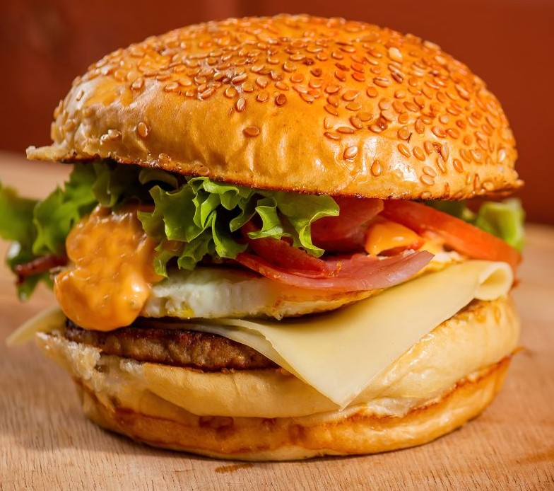detail_1349_4_oz_Beef_Patty_May_10_25_TRIM_784X695.jpg