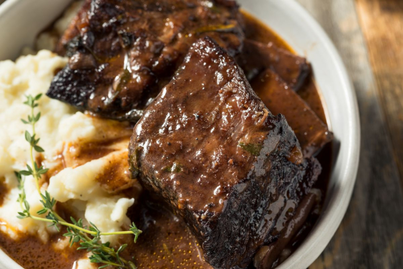 detail_1640_Beef_Short_Ribs_REG_May_25_25_1200X800.jpg