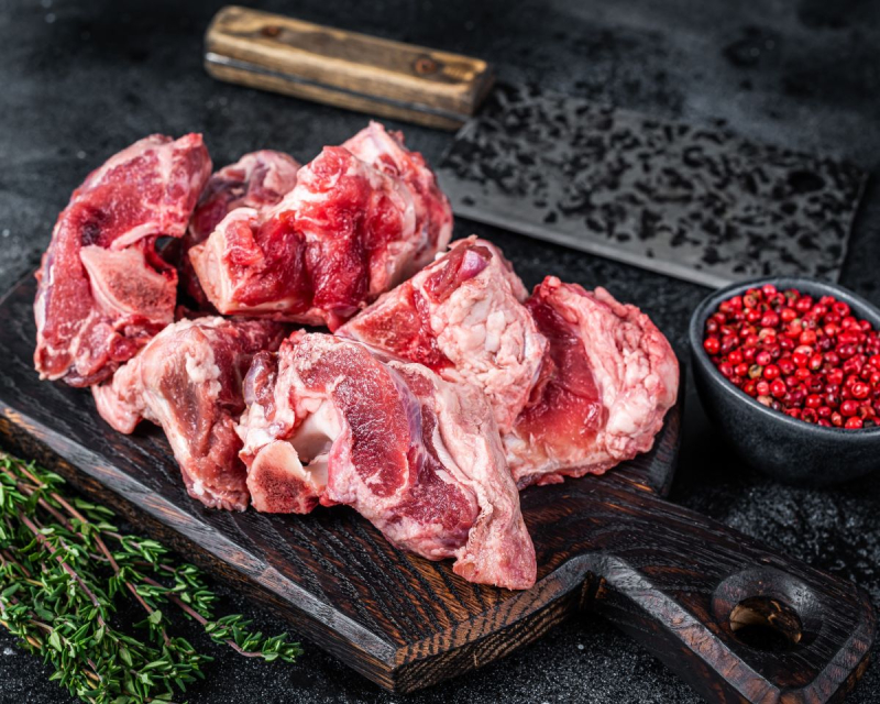 detail_1686_Beef_Neck_Bones_Nov_17_24_5_to_4_Ratio_1200_X_960.jpg