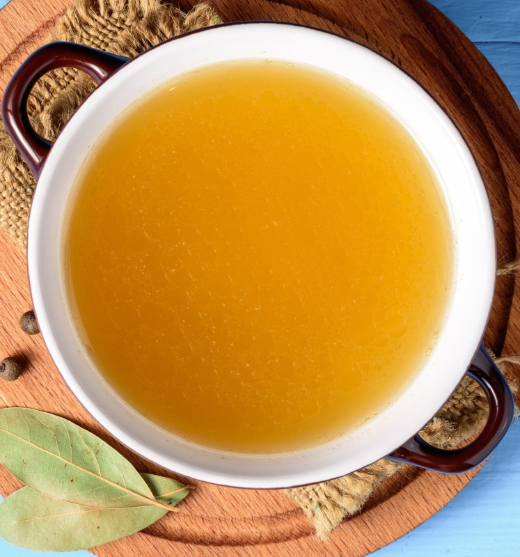 detail_1823_Naked_Chicken_Broth_May_5_26_TRIM.jpg